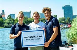 Gemeinsam sicher beim Schwimmen